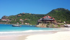 The beautiful Caribbean beach at St Barth. Day trips to St Barts