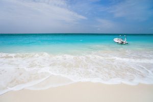 Beautiful beach at Caribbean Providenciales. 5 reasons to visit turks and caicos