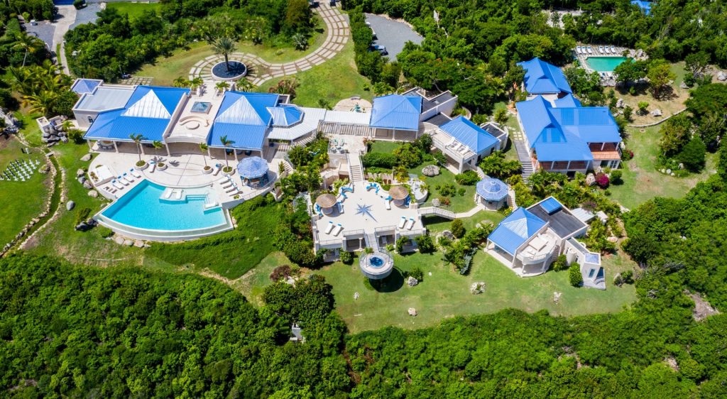 Villa Mes Amis, a cliffside retreat in St Martin encompasses two villas built on nearly 7 acres of beautiful coastline.