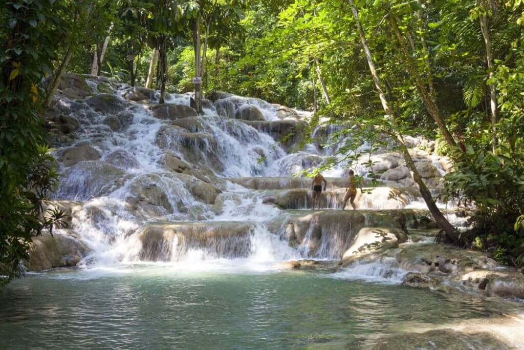 Dunn’s River Falls in Ocho Rios, scenic nature escape perfect for adventure and relaxation.