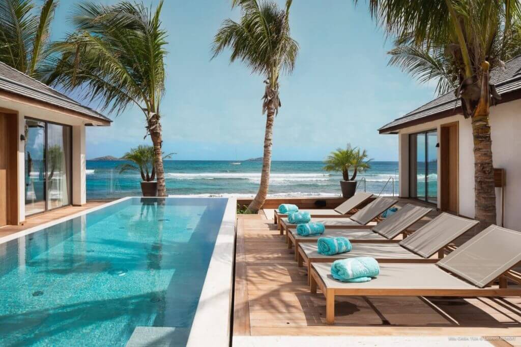 Villa Casa Tua in St Barts offers a beachfront pool retreat just minutes from the festive charm of Village de Noël in Gustavia.