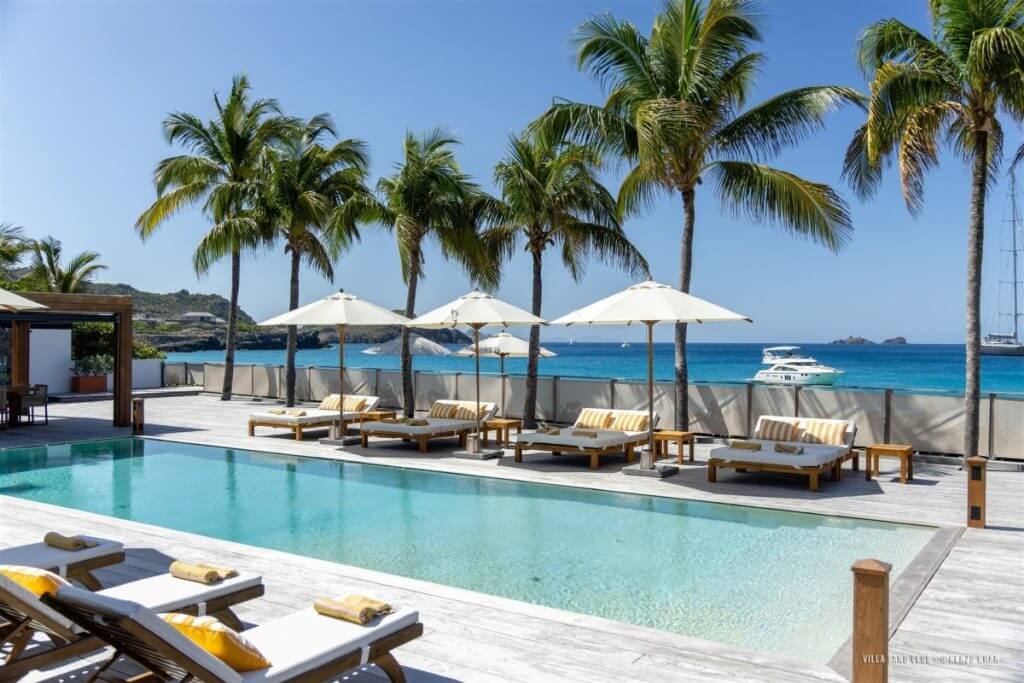 Villa Sand Club’s pool deck with ocean views, ideal for luxurious stays during the UNICEF Gala in St Barts.