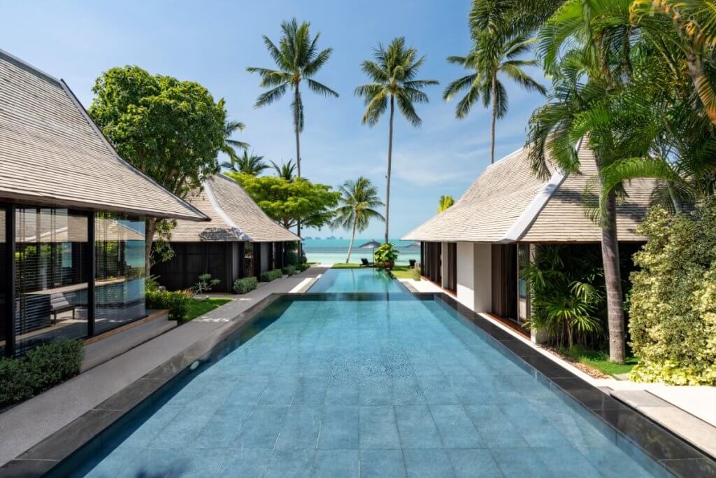 Akatsuki villa in Thailand with infinity pool, ocean views, and lush tropical surroundings.