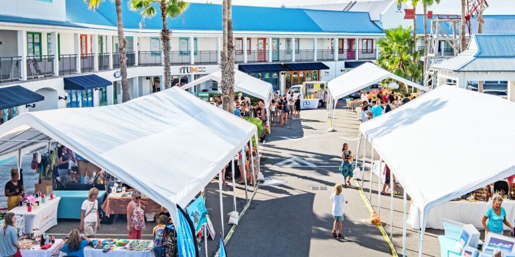The Art and Craft Expo at Saltmills Plaza in Grace Bay