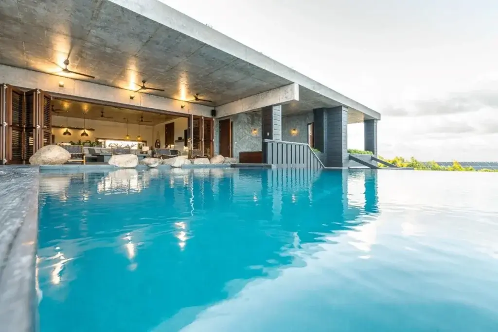 Secluded luxury villas BVI like Segura with infinity pool, open-plan living, and seamless indoor-outdoor design