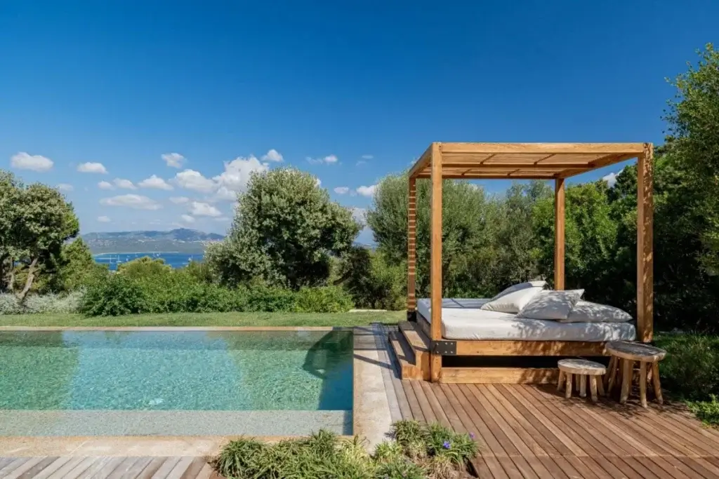 Noam Porto Rotondo Sardinia private infinity pool and daybed surrounded by nature during Sardinia Major Regattas