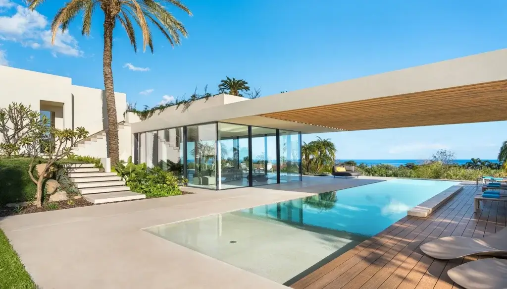 Best luxury villas in the world featuring Villa Hermosa Sicily with an infinity pool and panoramic sea views