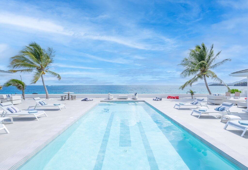 La Perla Palais, one of the best Caribbean villas, with a private pool and panoramic sea views.